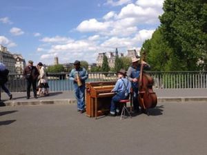 A little Dixieland on the Seine